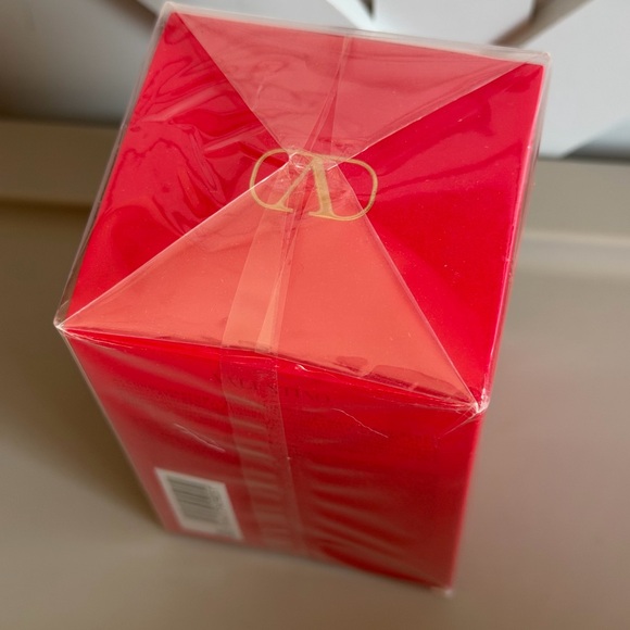 Valentino Voce Viva Intensa Eau de in Red Packaging - Picture 6 of 10